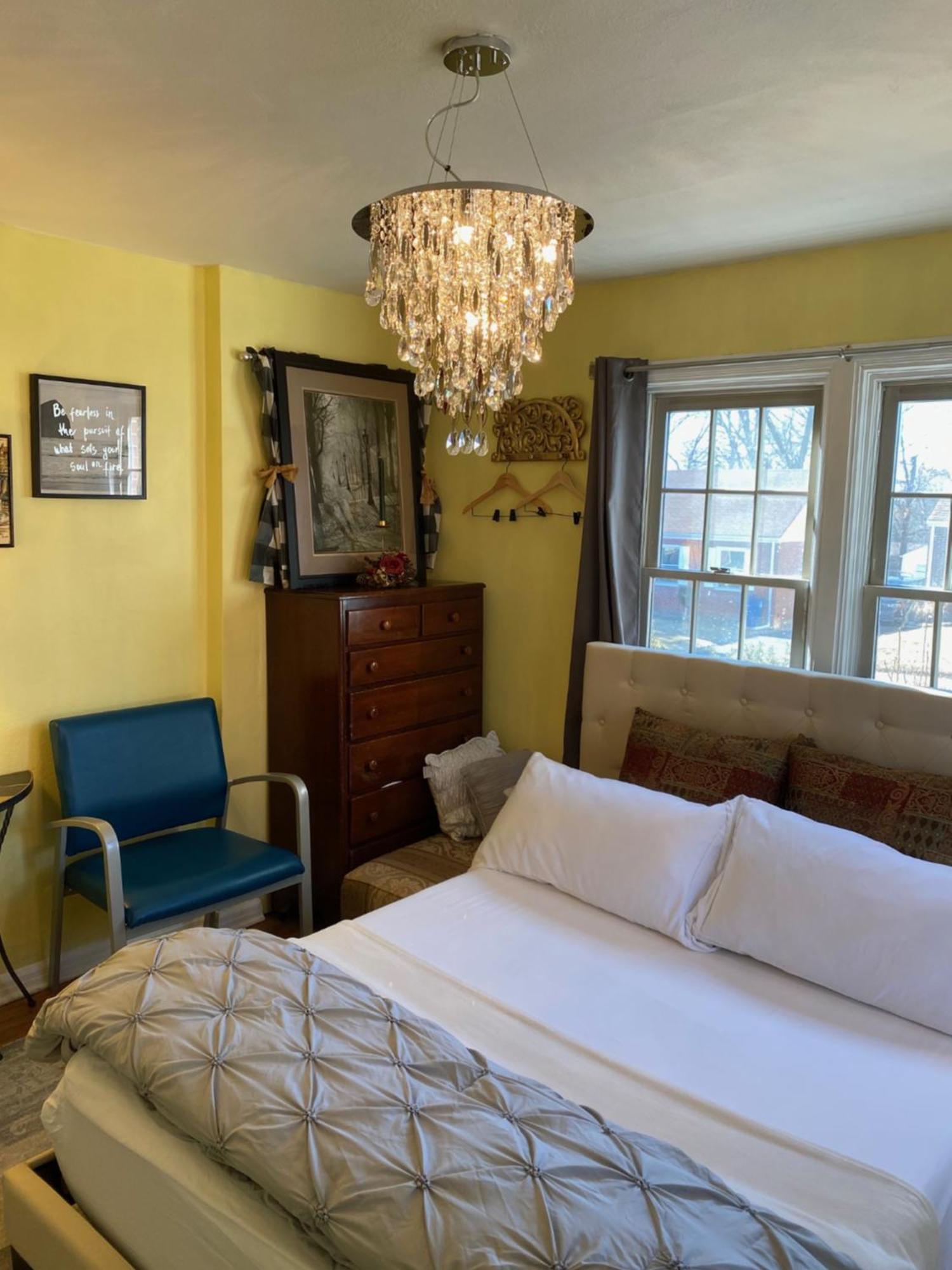 Cozy Room Near Airport & Highway 세인트루이스 객실 사진